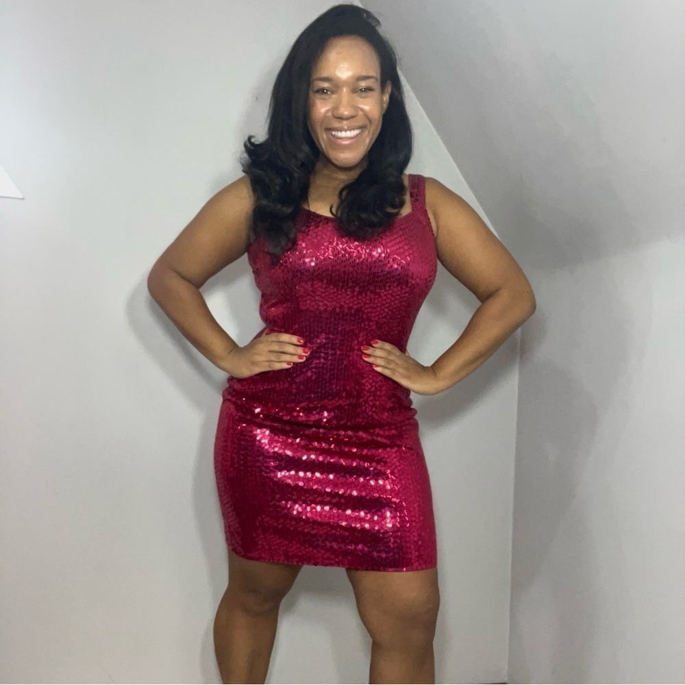 Vintage hot pink bodycon dress sparkly sequins party cocktail barbie birthday 😍